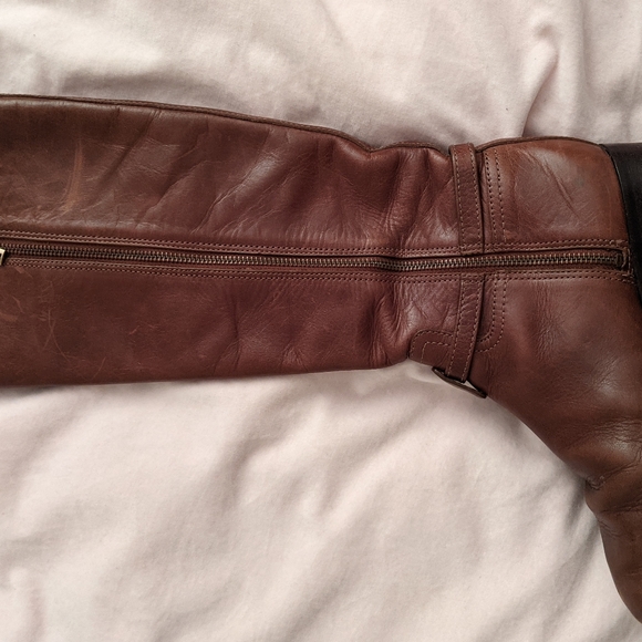 Tory Burch brown leather boots. 8.5 - Picture 8 of 9